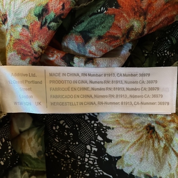 Darling Daphne Floral Print Sheer Top Size Small - Picture 11 of 14